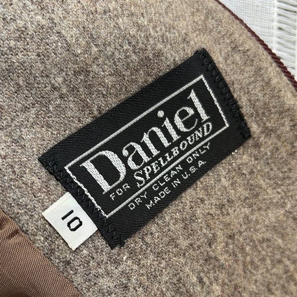 Unique Vintage Brown Blazer with Purple Trim - Picture 7 of 12